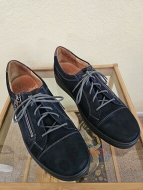 Ganter Klara women's Gray suede lace up Side zip Comfort walking. Sz 8.5